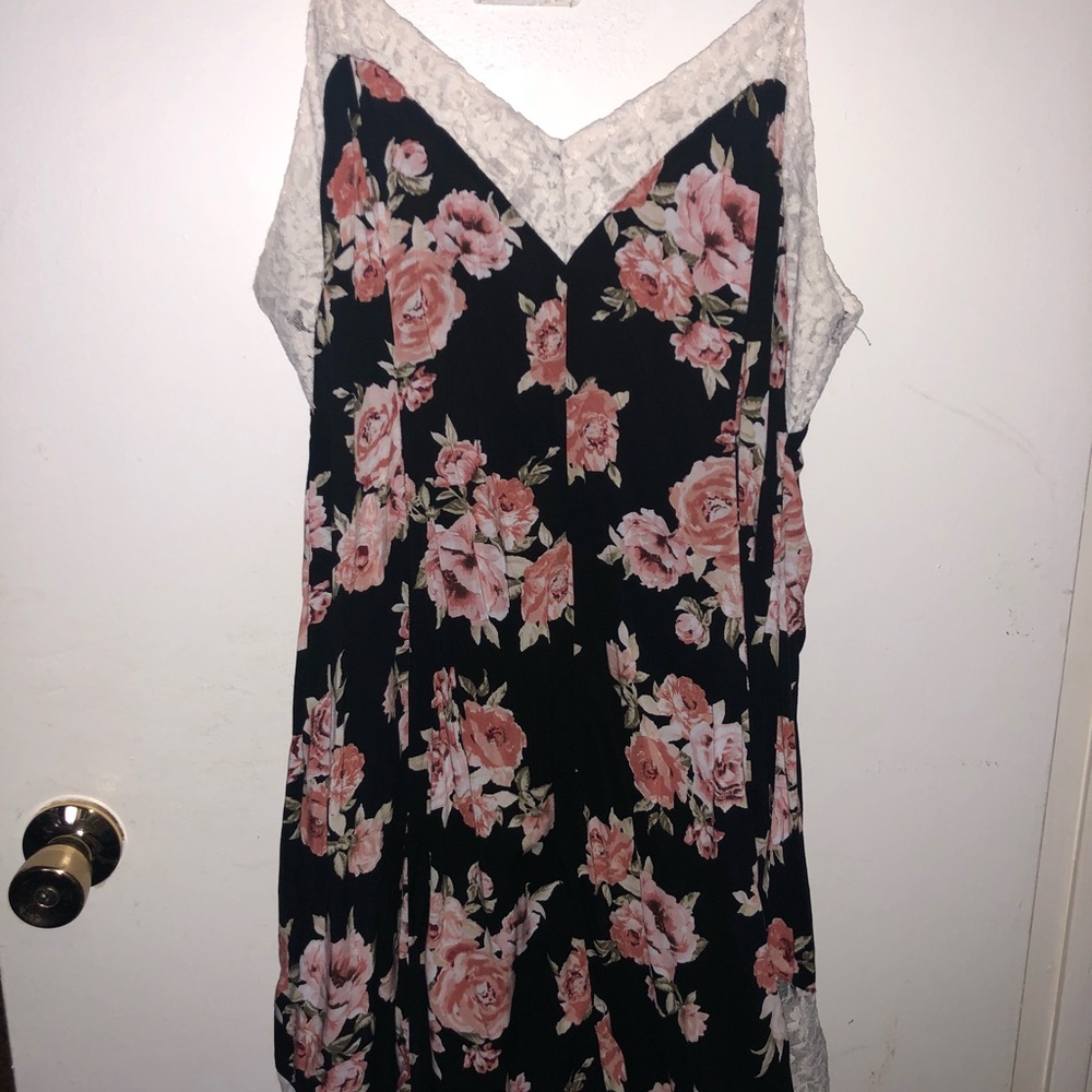 Floral lace dress
